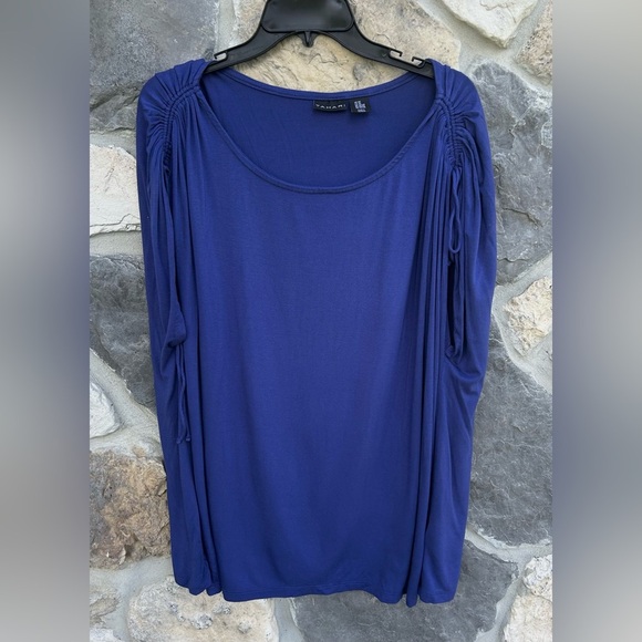 Tahari Tops - Tahari Blouse Sz 3X Plus Size Stretchy Soft Blue Sleeveless Casual Lightweight